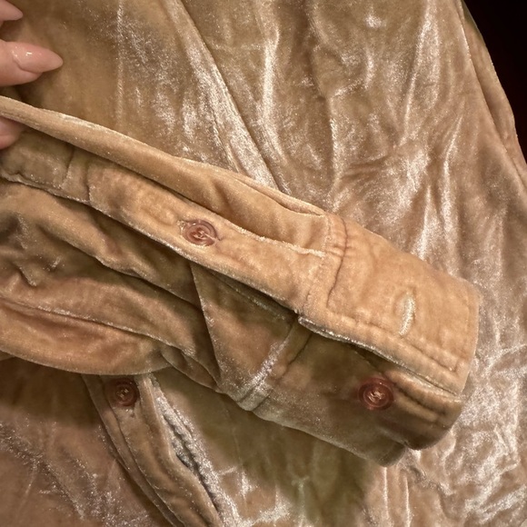 Uniq Velvet Button Up Blouse Sz S - Picture 4 of 4